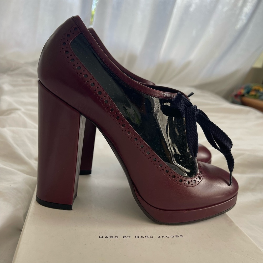 NEW Marc by Marc Jacobs vintage oxford two tone platform pumps (38) Italy